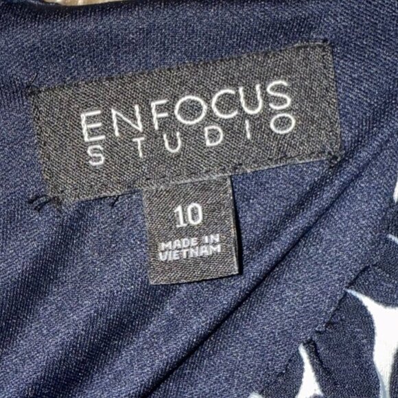 Enfocus Studio black and white sleeveless summer dress with ruffles on bodice - Picture 10 of 11